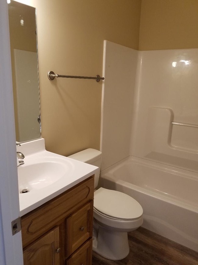 Building Photo - 1911 9th Ave N