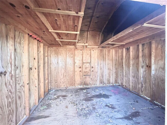 Building Photo - 716 Smalley Dr