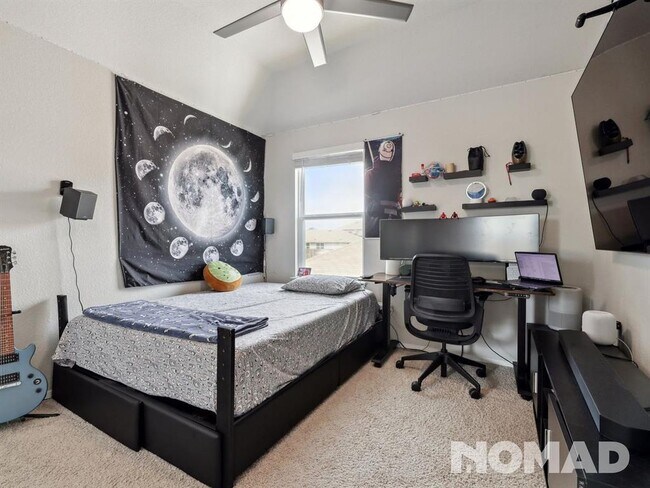 Building Photo - 101 Crescent St