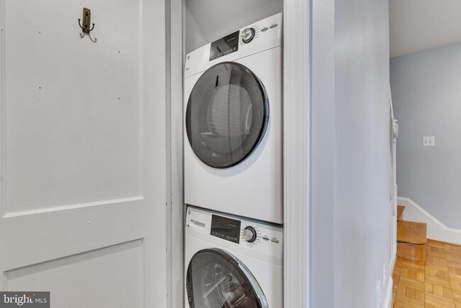 Building Photo - 2600 16th St S