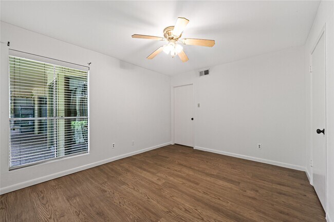 Building Photo - 800 Post Oak Blvd