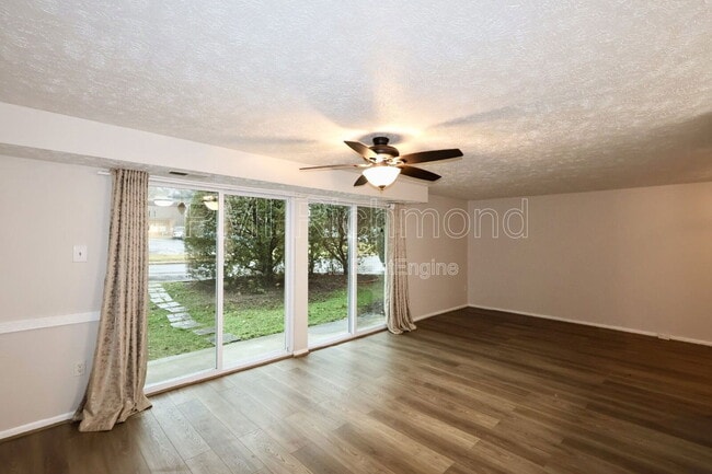 Building Photo - 8410 Donovan Ct