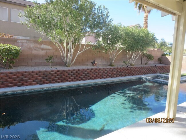 Building Photo - 499 Holly Hunt St