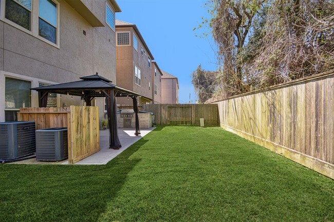 Building Photo - 1423 Upland Orchard Dr