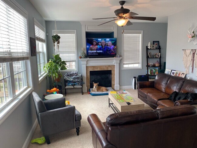 Building Photo - 118 Bolder Drive