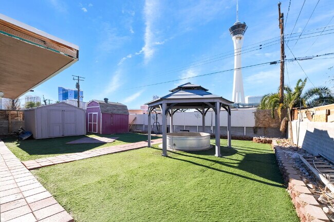 Building Photo - Single Story,  Totally Renovated , 3 bedroom, 2 bathroom Home with  extensive privacy and gated h...