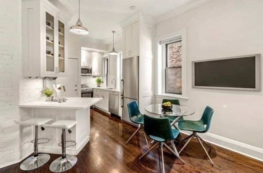 *Pictures are representative samples of the advertised unit. In some cases, the actual units you tou - 400 Commonwealth Ave