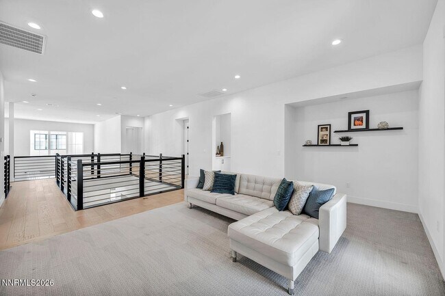 Building Photo - 5445 Side Saddle Trail