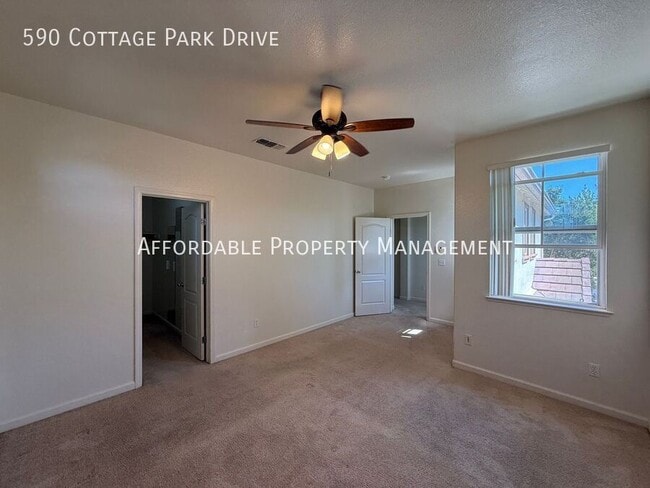 Building Photo - 590 Cottage Park Dr