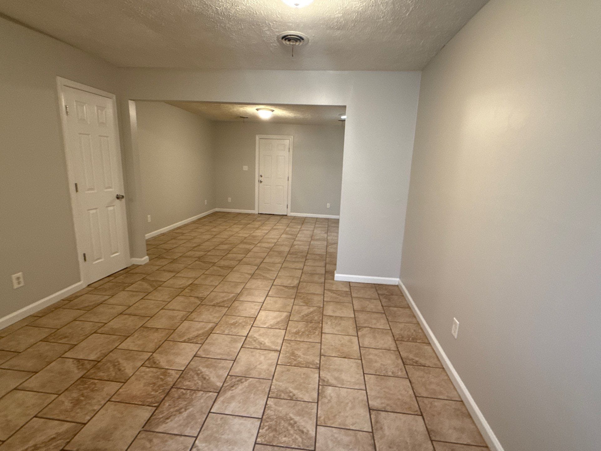 Building Photo - 16 Markwest Cv