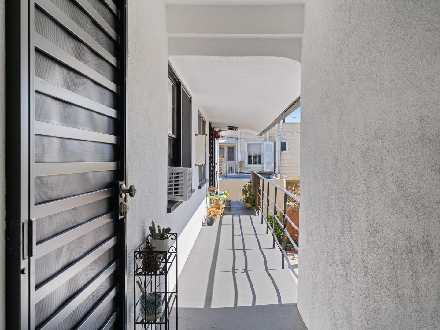 Building Photo - 1620 E Appleton St