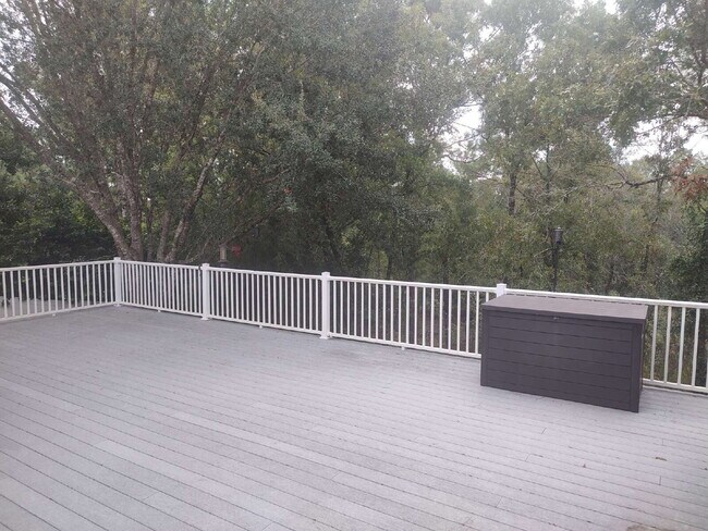 Building Photo - "Spacious 4-Bedroom with 3 Full Baths - 2,...