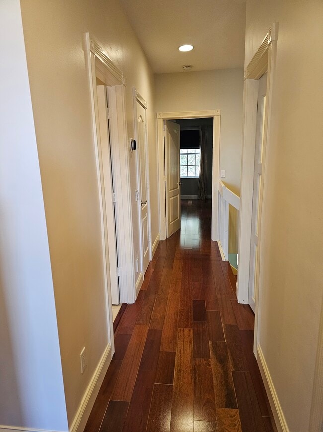 Building Photo - 9309 Northlake Pkwy