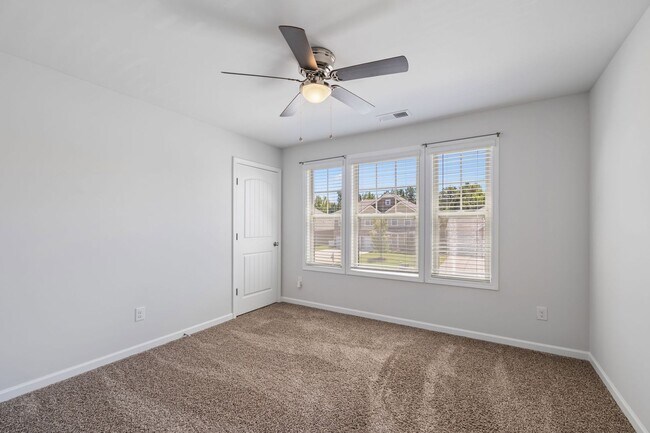 Building Photo - 6430 Hickory Bell Dr