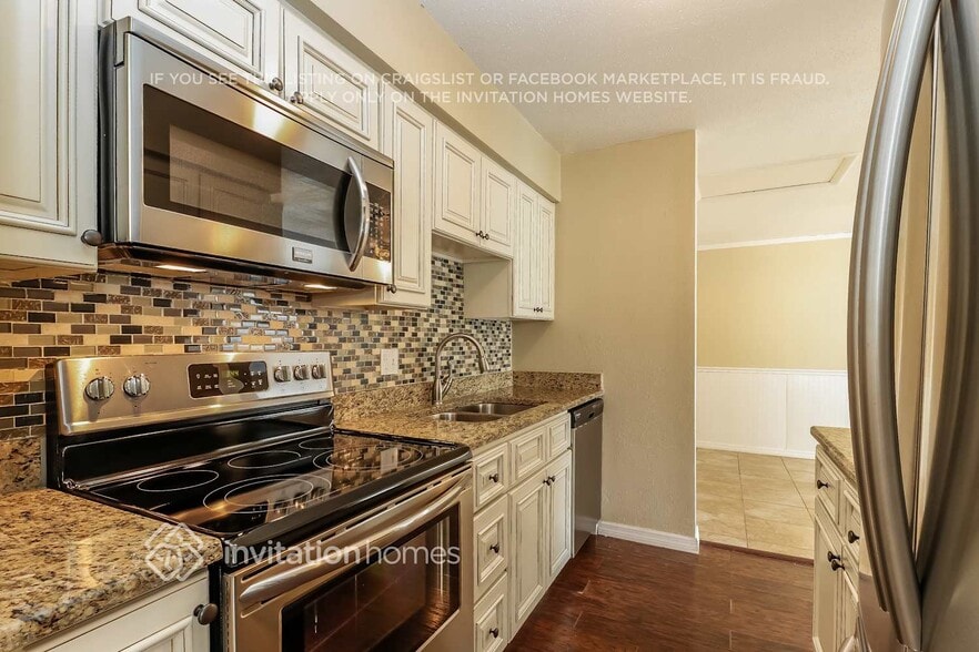 Building Photo - 2136 Mary Sue St