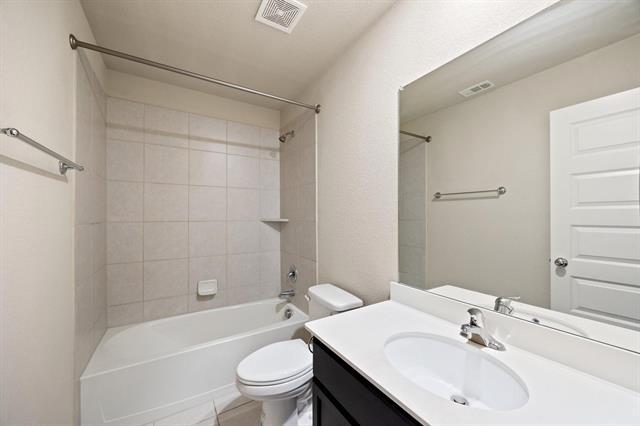 Building Photo - 4805 Cleves Ave