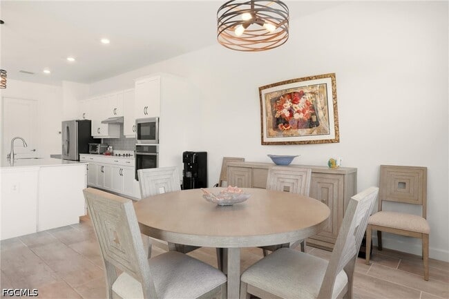 Building Photo - 13991 Binghampton Dr