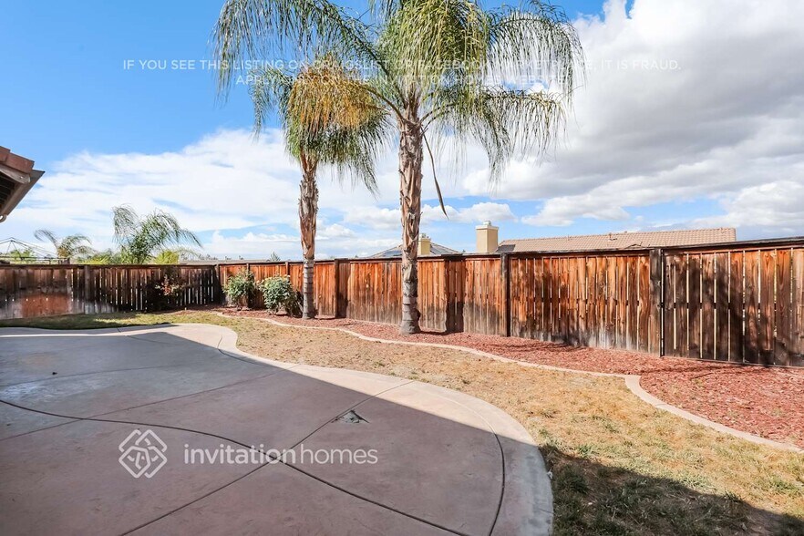 Building Photo - 11042 Evergreen Loop