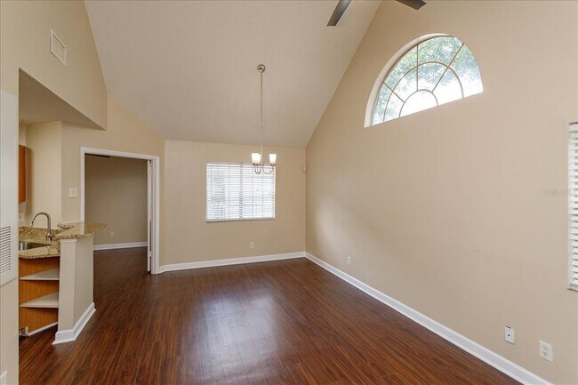 Building Photo - 620 Glenwood Ct