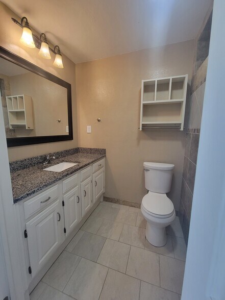 Building Photo - 1713 Wilderness Dr
