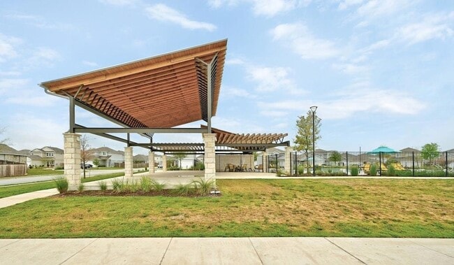 Building Photo - 10225 Bankhead Dr