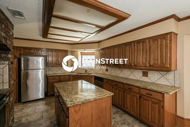 Building Photo - 3 Bedroom Pet-Friendly Home in DeSoto, TX ...