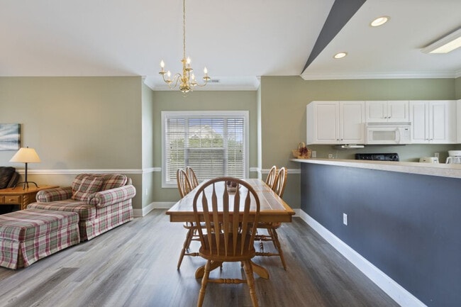 Building Photo - 4878 Dahlia Ct