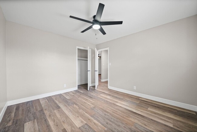 Building Photo - 135 Tandy Dr