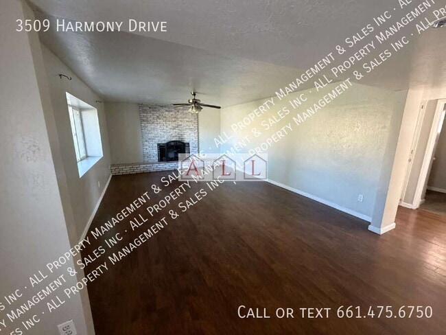 Building Photo - 3509 Harmony Dr