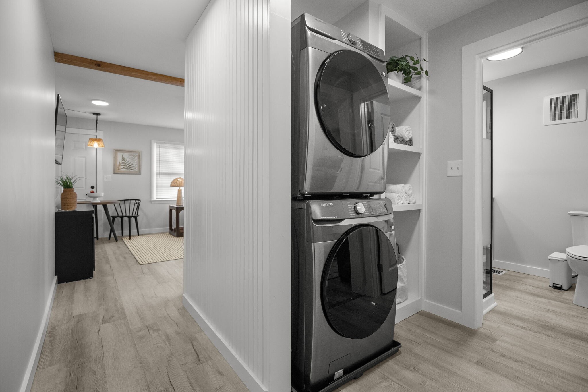 Building Photo - 149 E Main St