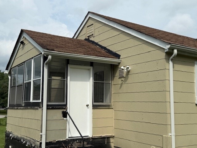 Building Photo - 7019 Manette Dr