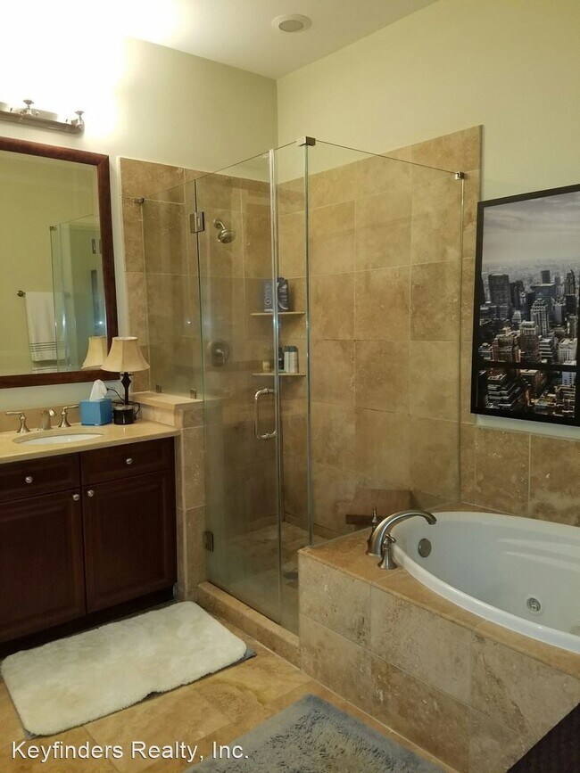 Building Photo - 2 br, 2 bath House - 990 STANFORD AVE. #408