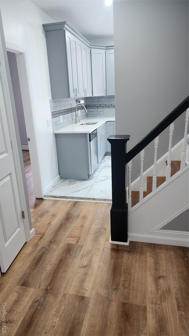 Building Photo - 38 Moulton Ave