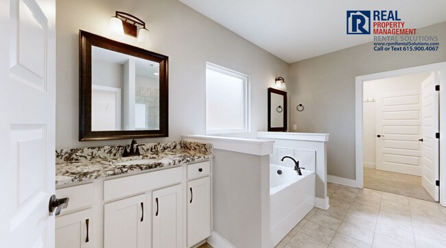 Building Photo - Gorgeous, Luxury home in Marymont Springs! Neighborhood pool and playground!
