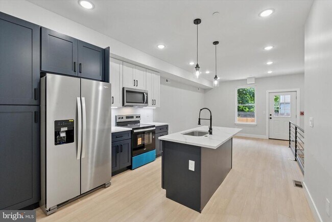 Building Photo - 520 W Susquehanna Ave