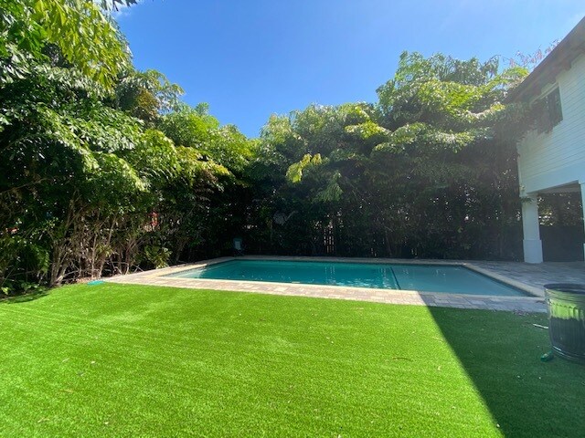 Building Photo - 6521 SW 33rd St