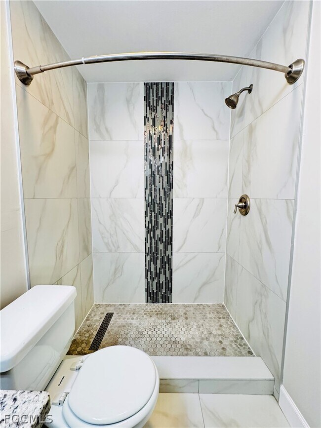 Building Photo - 5015 Lee Blvd