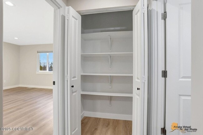 Building Photo - 533 Ashbrook Dr