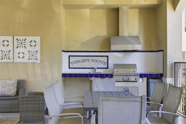 Building Photo - 8430 SW 8th St