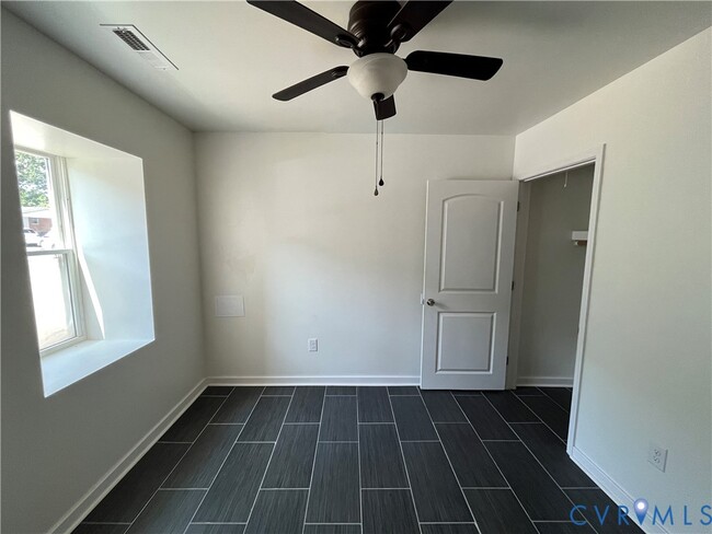 Building Photo - 1223 W Leigh St