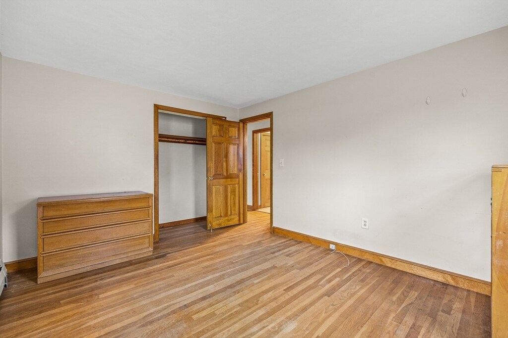 Building Photo - 11 Boline Pl