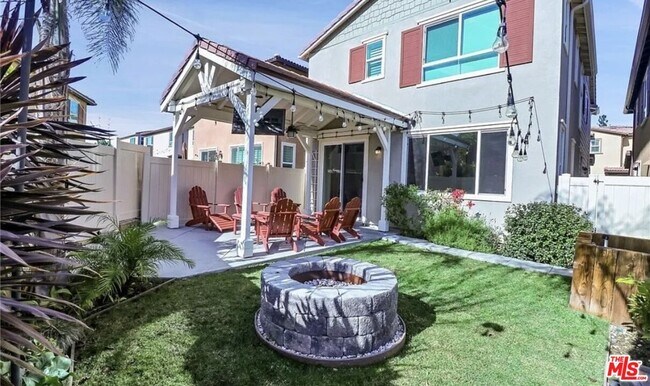 Building Photo - 23212 W Canterbury Way