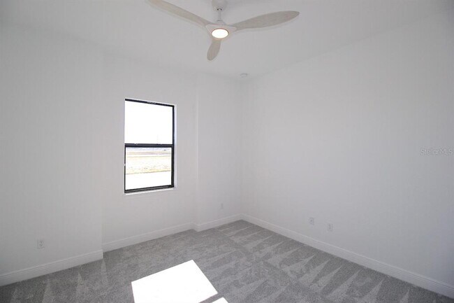 Building Photo - 20 Del Palma Dr