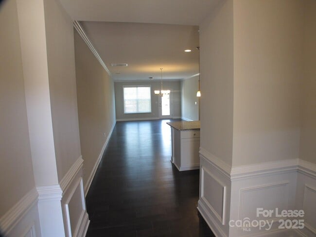 Building Photo - 1413 Bramblewood Dr