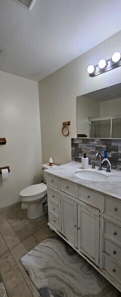 Building Photo - 166 Overlook Ct