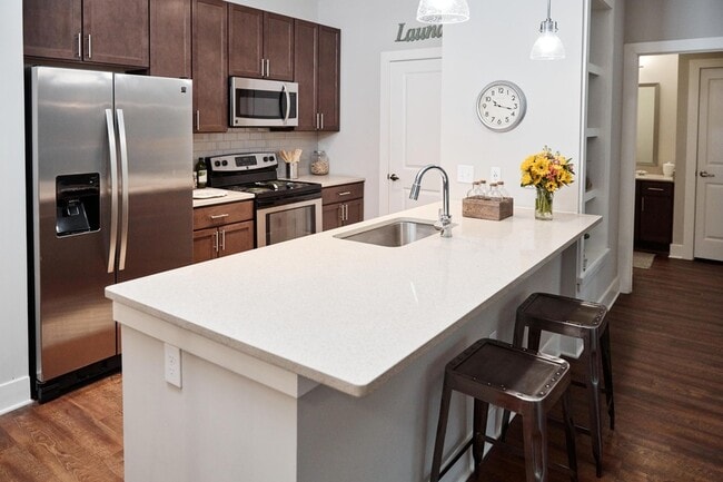 Building Photo - 650 Enterprise Blvd