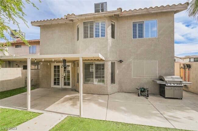 Building Photo - 109 Elegante Way