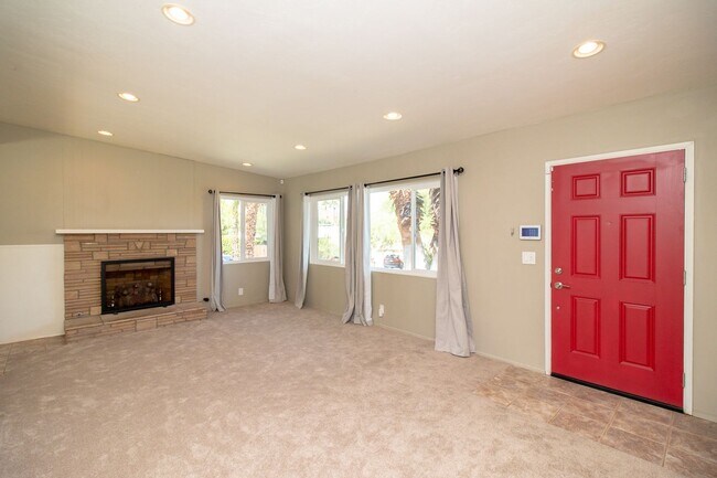 Building Photo - Spacious 2-Bedroom Home with Private Pool & Office In the Cove!