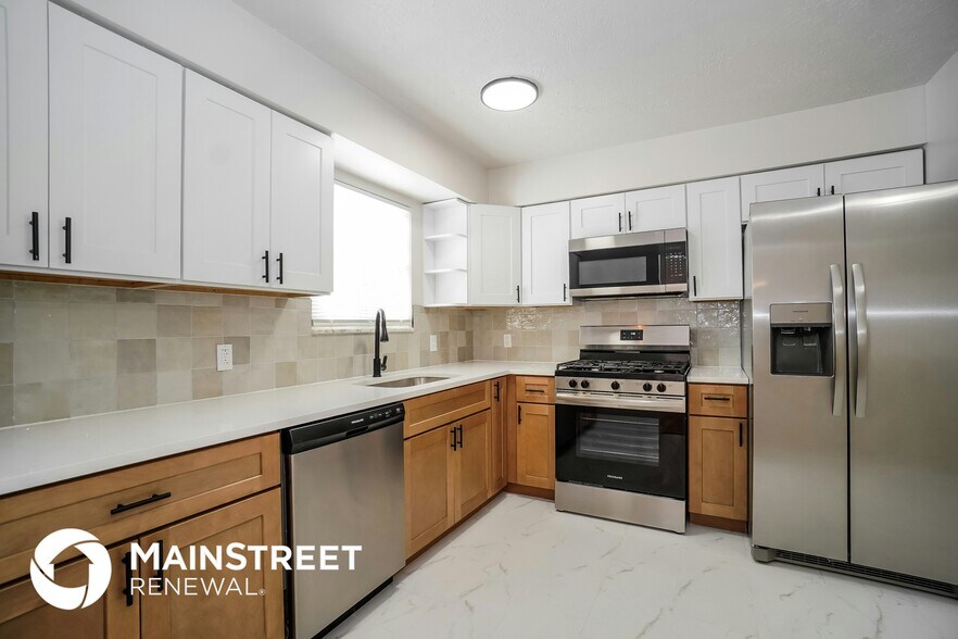 Building Photo - 3391 Compton Dr