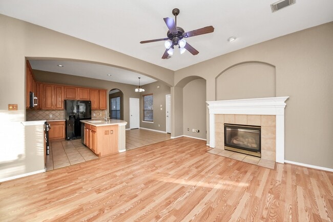 Building Photo - 21611 Shallow Glen Ln